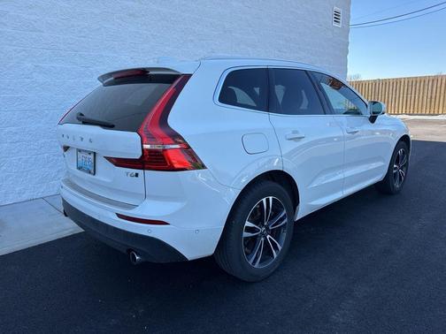 2019 Volvo XC60 T6 Momentum