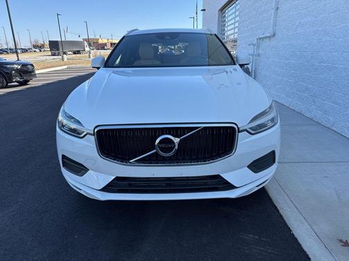 2019 Volvo XC60 T6 Momentum