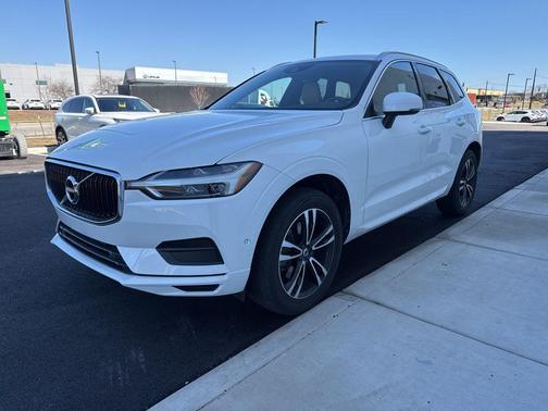 2019 Volvo XC60 T6 Momentum
