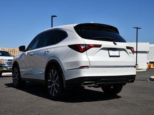 Platinum White Pearl 2023 Acura MDX Technology Package
