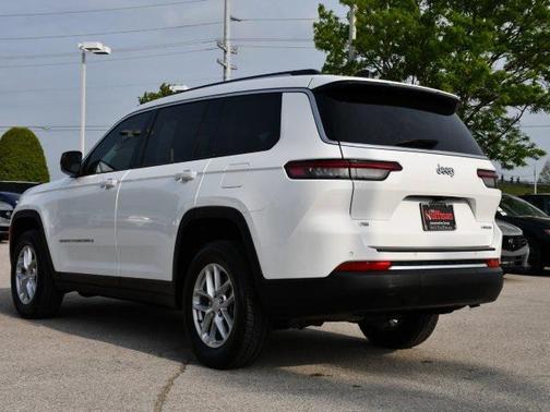 2022 Jeep Grand Cherokee L Laredo