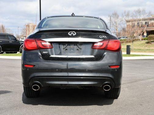 2016 INFINITI Q70L 3.7X