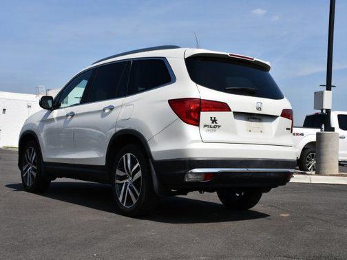 White Diamond Pearl 2016 Honda Pilot Touring