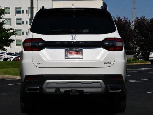 2025 Honda Pilot Elite