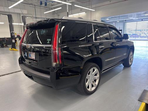 2016 Cadillac Escalade Premium