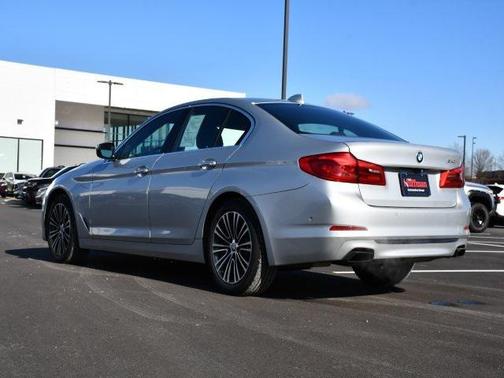 2017 BMW 540 540i