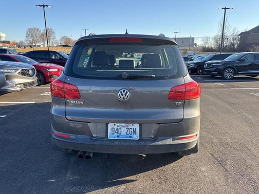 2016 Volkswagen Tiguan S