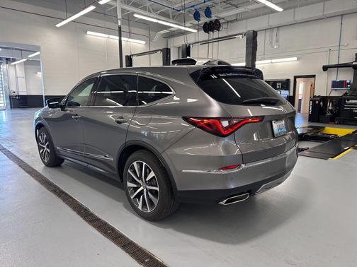 Liquid Carbon Metallic 2026 Acura MDX Technology Package