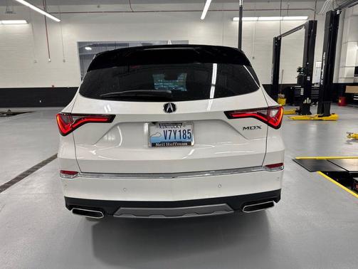 Platinum White Pearl 2026 Acura MDX Technology Package