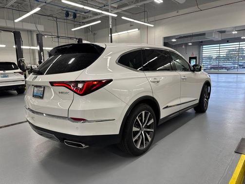 Platinum White Pearl 2026 Acura MDX Technology Package