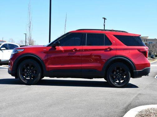Rapid Red Metallic Tinted Clearcoat 2023 Ford Explorer ST-Line