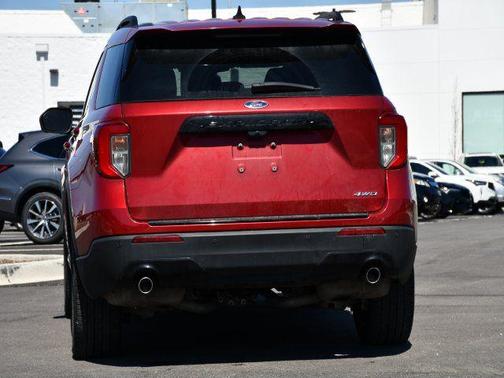 Rapid Red Metallic Tinted Clearcoat 2023 Ford Explorer ST-Line
