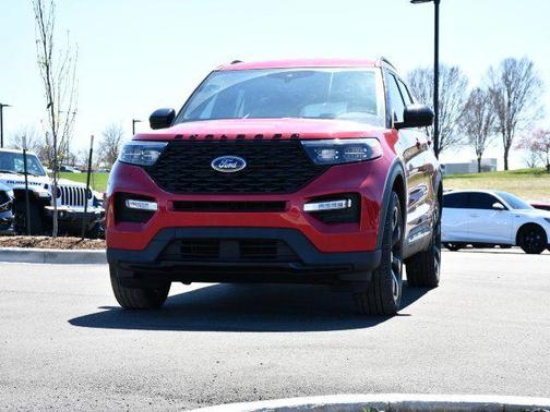 Rapid Red Metallic Tinted Clearcoat 2023 Ford Explorer ST-Line