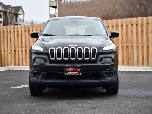 2016 Jeep Cherokee Sport