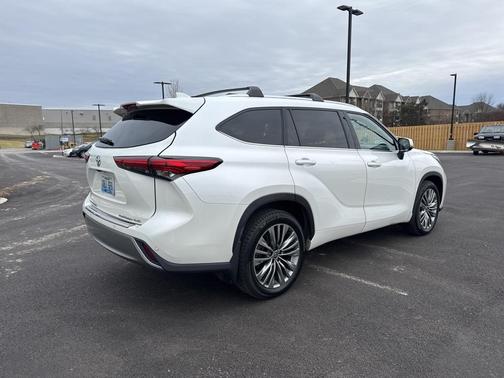 2020 Toyota Highlander Platinum