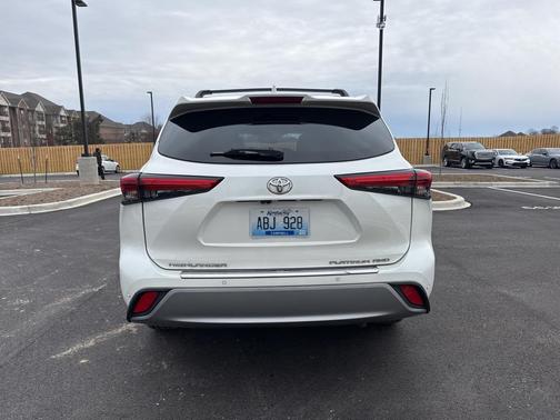 2020 Toyota Highlander Platinum