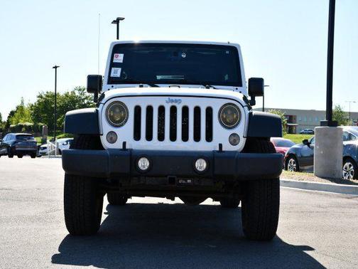 Bright White Clearcoat 2015 Jeep Wrangler Unlimited Rubicon