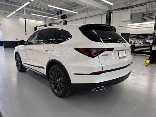 Platinum White Pearl 2026 Acura MDX A-SPEC