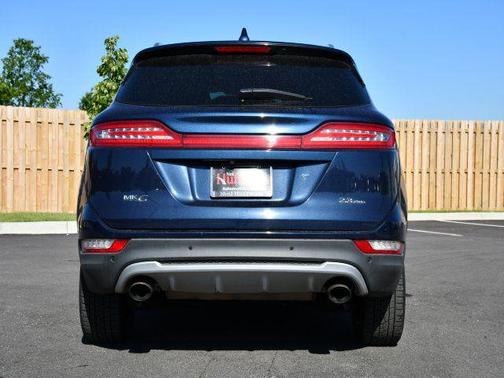Sapphire Blue Metallic 2017 Lincoln MKC Reserve