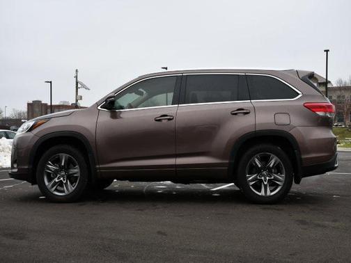 2019 Toyota Highlander Limited Platinum