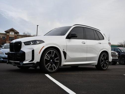 2024 BMW X5 M60i
