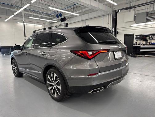 Liquid Carbon Metallic 2026 Acura MDX Technology Package