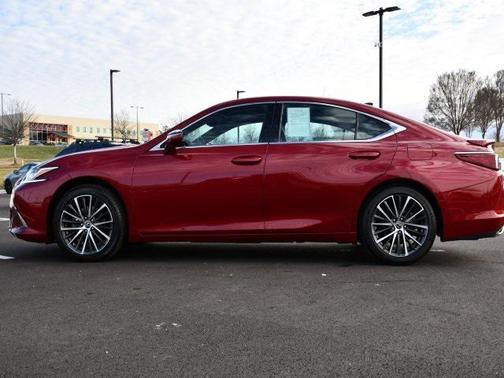 2022 Lexus ES 350 Base