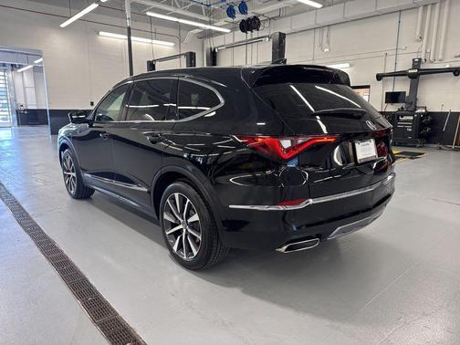 Majestic Black Pearl 2026 Acura MDX Technology Package