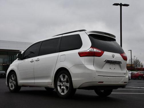 2016 Toyota Sienna Limited