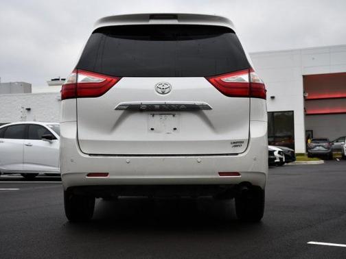 2016 Toyota Sienna Limited