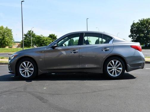 2017 INFINITI Q50 2.0T Premium
