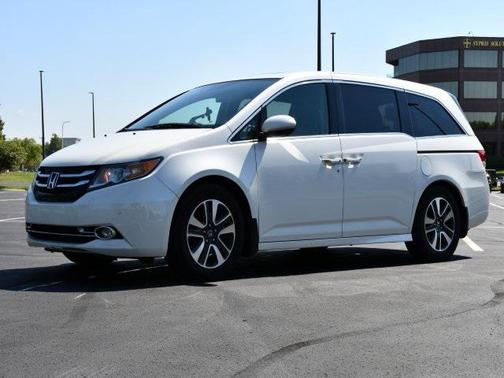 2016 Honda Odyssey Touring Elite