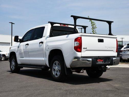 Super White 2017 Toyota Tundra SR5