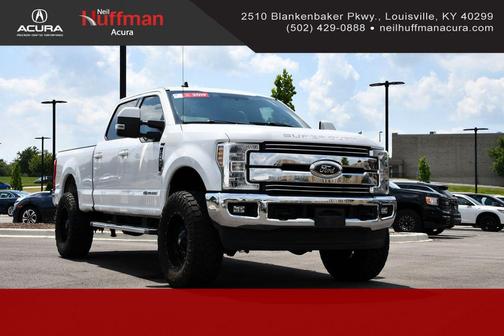 Oxford White 2019 Ford F-250 Lariat