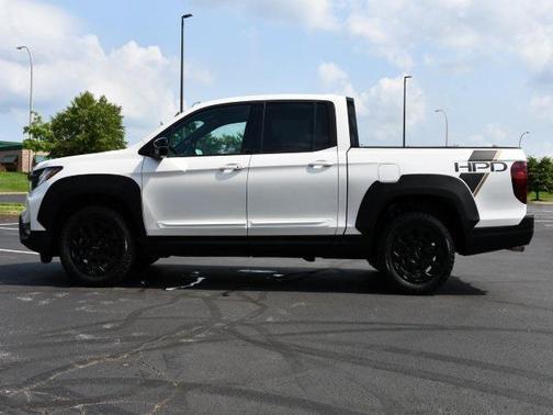 2023 Honda Ridgeline Black