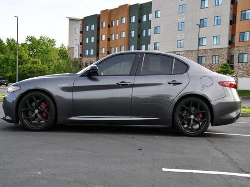 2023 Alfa Romeo Giulia Veloce RWD