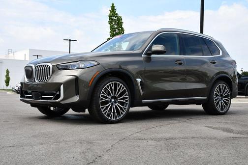 Manhattan Green Metallic 2026 BMW X5 sDrive40i