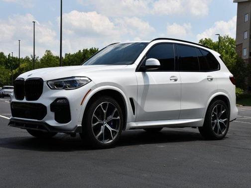 2021 BMW X5 M50i