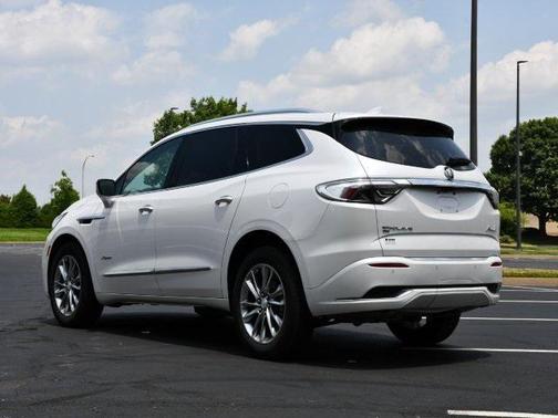 2022 Buick Enclave AWD Avenir