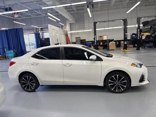 2017 Toyota Corolla XLE