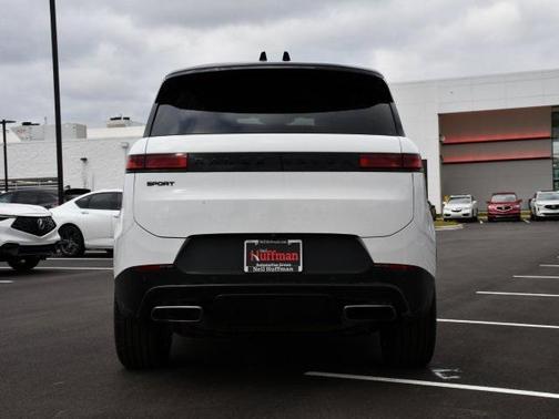 2024 Land Rover Range Rover Sport SE