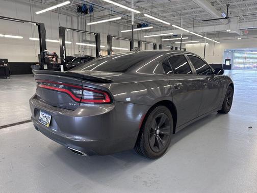 Granite Pearlcoat 2016 Dodge Charger SXT