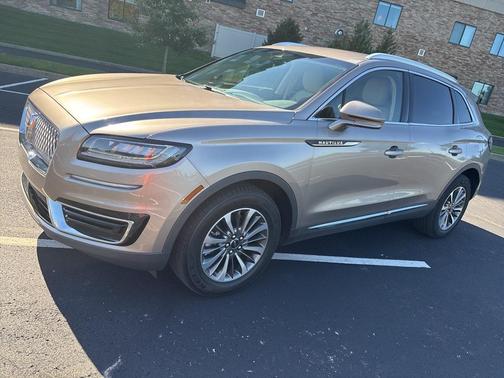2020 Lincoln Nautilus Standard