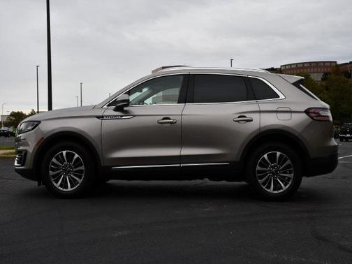 2020 Lincoln Nautilus Standard