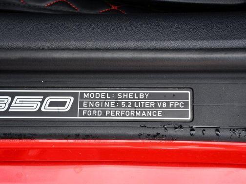 2016 Ford Shelby GT350 Base