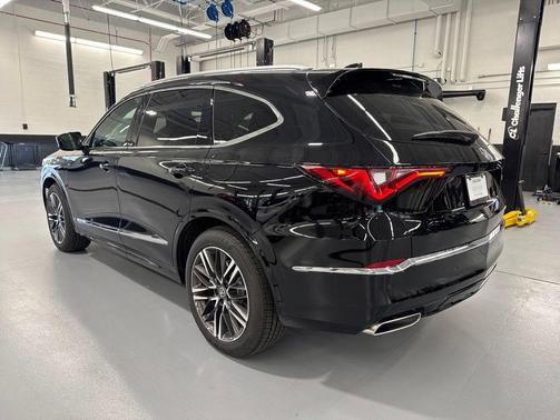 Majestic Black Pearl 2026 Acura MDX Advance Package