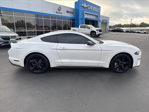 2021 Ford Mustang EcoBoost
