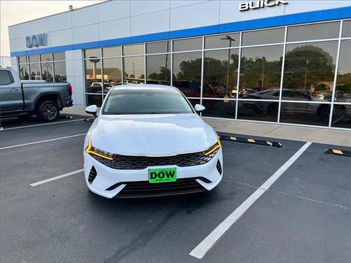 2022 Kia K5 LXS
