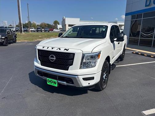 2024 Nissan Titan SV