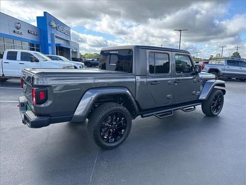 2023 Jeep Gladiator Overland